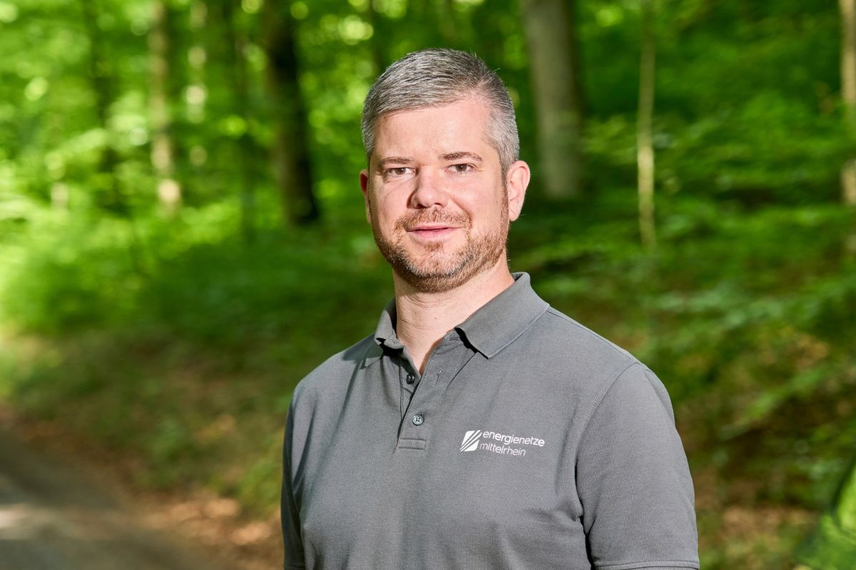Ein Profilfoto von Jens Pinkhaus, Leiter des Teams der evm-Gruppe, das für das neue Stromnetzgebiet Mayen zuständig ist. 